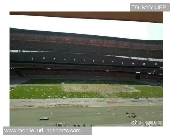 张学友热爱足球的背后故事与他在球场上的精彩瞬间回顾